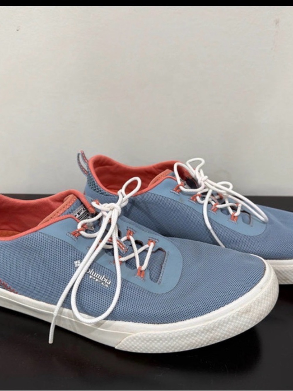 Columbia women’s Blue and Coral Casual Lace-Up Sneakers